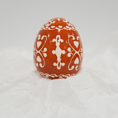 Pin Drop Pisanka, 2 1/4 x 1 3/4 x 1 3/4 in.