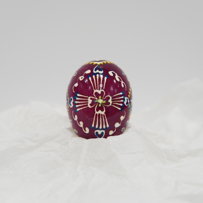 Pin Drop Pisanka, 2 1/4 x 1 3/4 x 1 3/4 in.